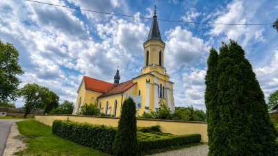Sanktuarium Maryjne Narodzenia NMP w Pieczyskach
