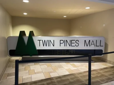 Twin Pines Mall (Lone Pines Mall) 2.webp