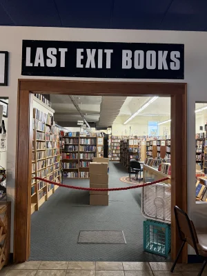 IMG_6941_-_Last_Exit.jpg