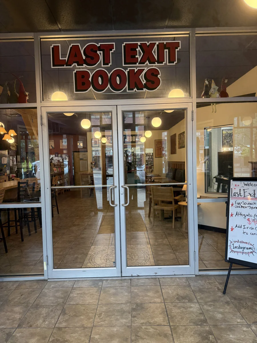 IMG_6942_-_Last_Exit.jpg